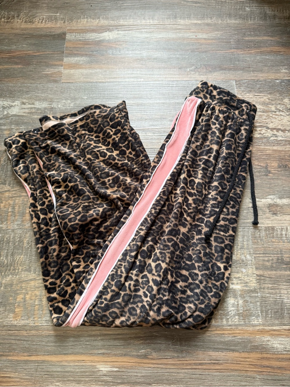 Leopard Print Cozy Jogger Pants with Pink Accent